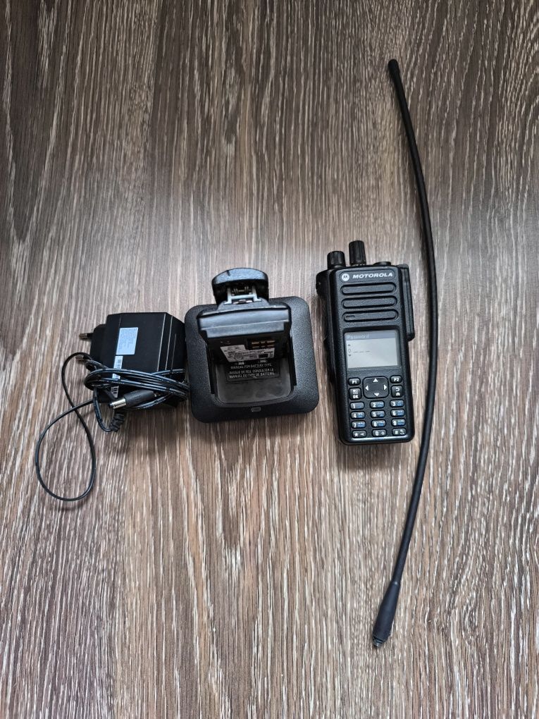 Рація motorola DP4800