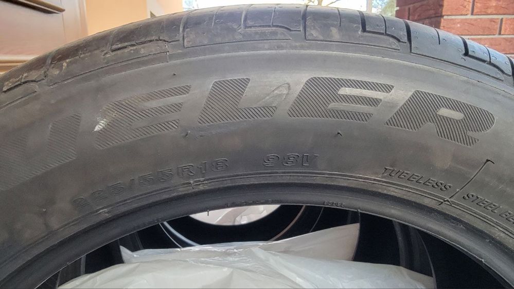 Літні шини Bridgestone Dueler H/P Sport (225/55R18 98V)