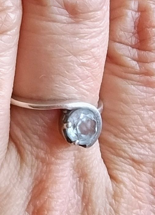 Srebrny pierścionek