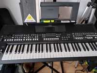 Yamaha sx 600/Roland Ex50(nagłośnienie,mikser,oświetlenie)