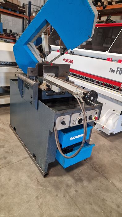 Serrote de fita com paralela pneumatica