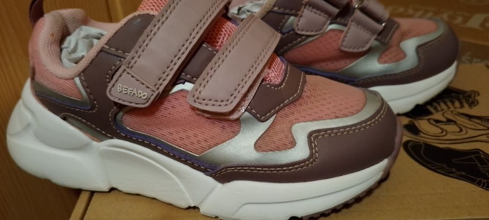 Buty adidasy dla dziewczynki r 30