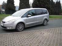 sprzedam rodzinne auto.