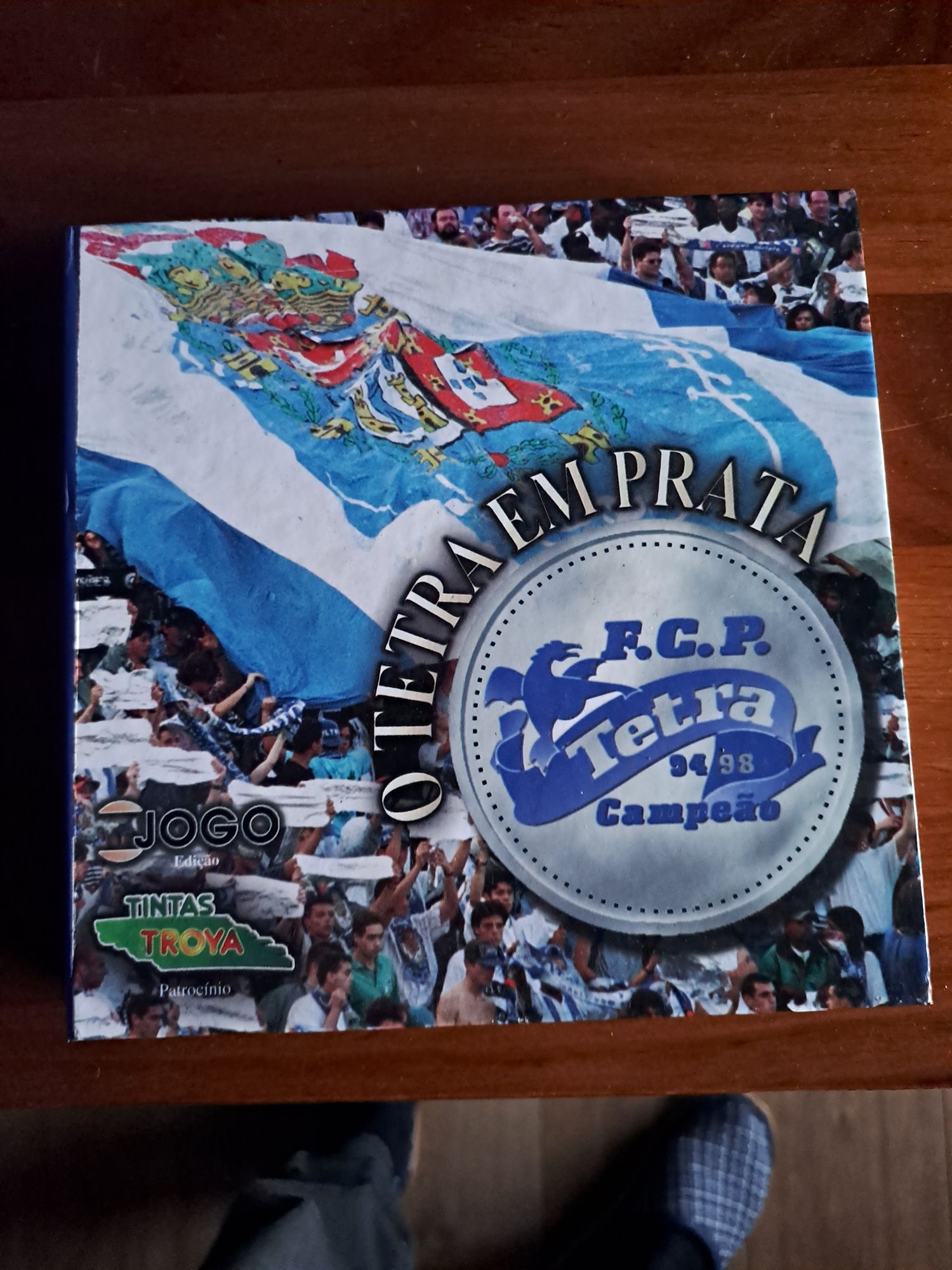 Vendo colecção o tetra em prata