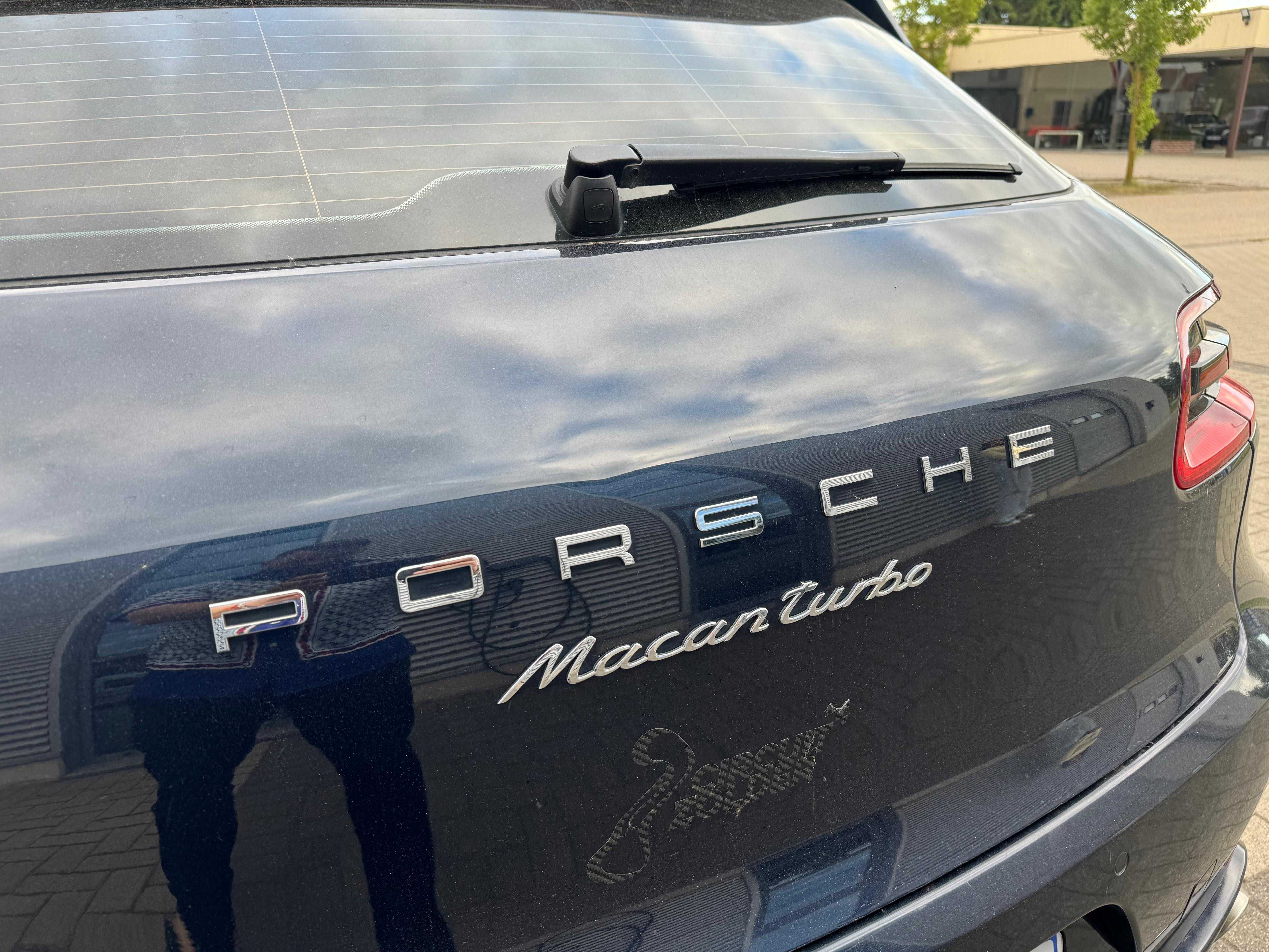 PORSCHE MACAN TOP SPORT PACK