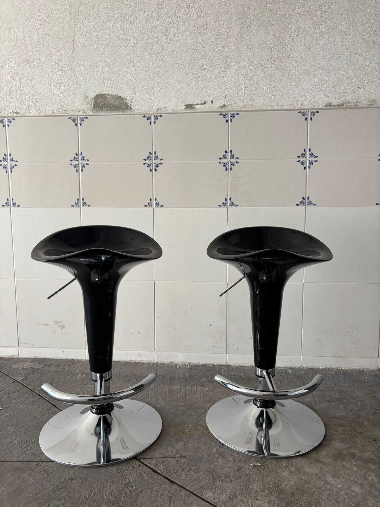 Bancos de Bar Pretos