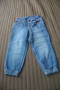 spodnie H&M, jeansy, jeansowe spodenki chłopięce r.92