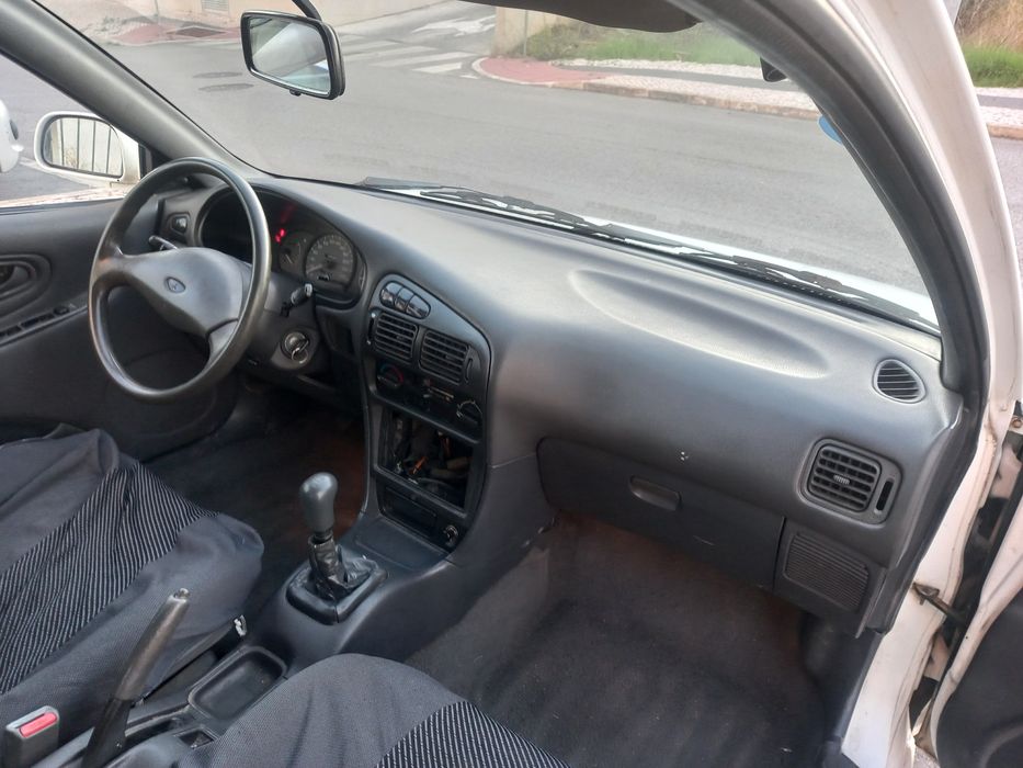 Mitsubish colt 1.3 GLI ipo em dia