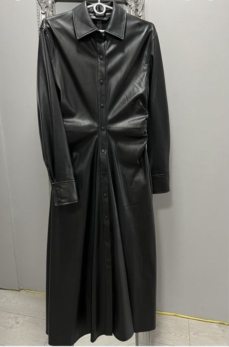 Платье кожаное Zara оригинал.