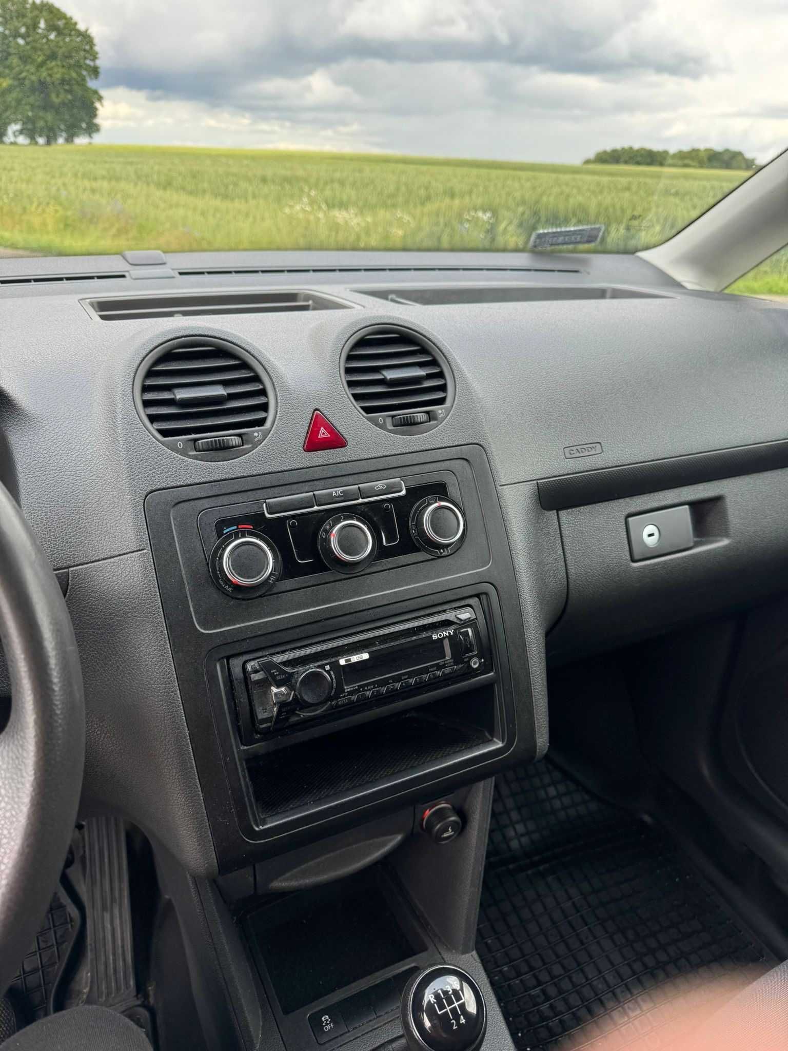 VW Caddy Furgon 1,6TDI