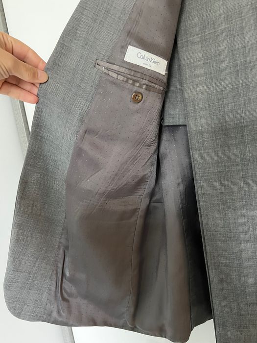 Garnitur męski Calvin Klein Slim Fit (50-52)