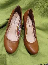 Buty damskie Jeny Feiry 38