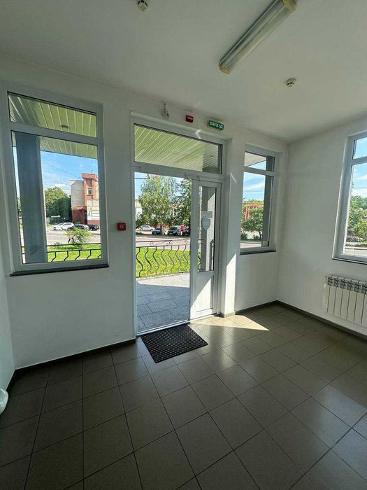 ЮВІЛЕЙНИЙ 132м2 Продам ФАСАДНЕ КУТОВЕ приміщення з Парковкою