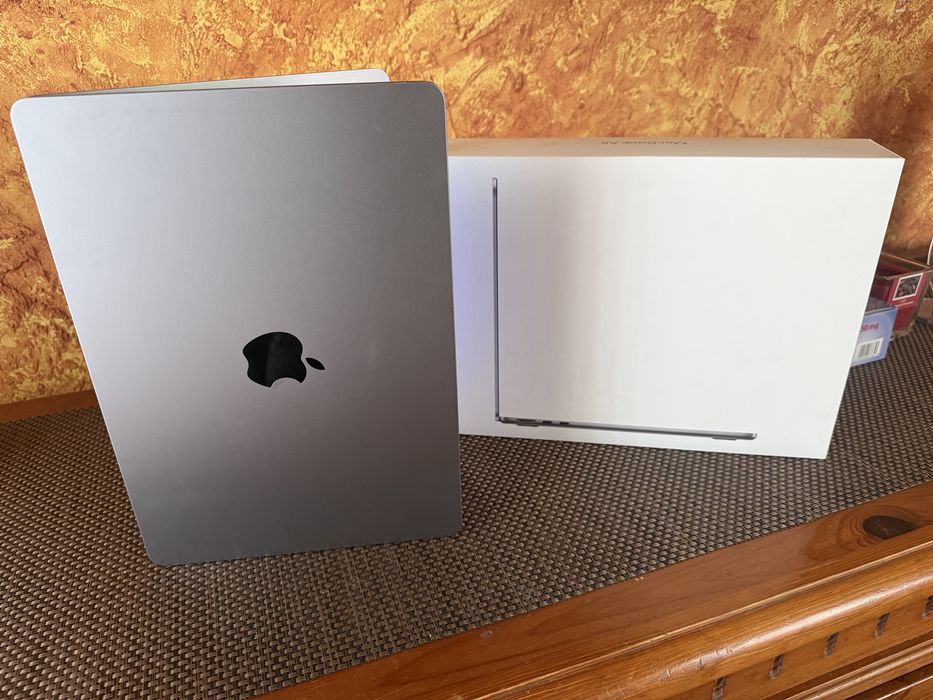 Apple Macbook Air m2 8/256