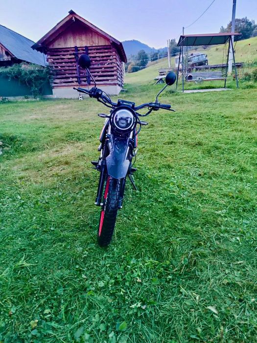 Spark Tracker 250 майже новий