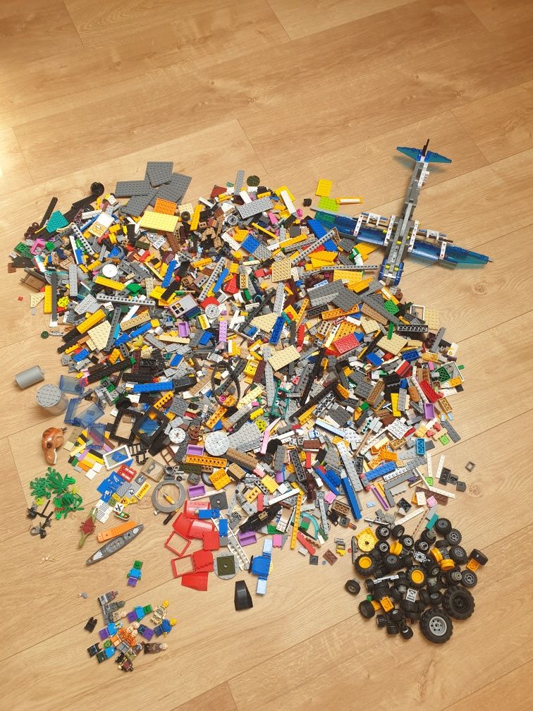 Klocki lego dużo