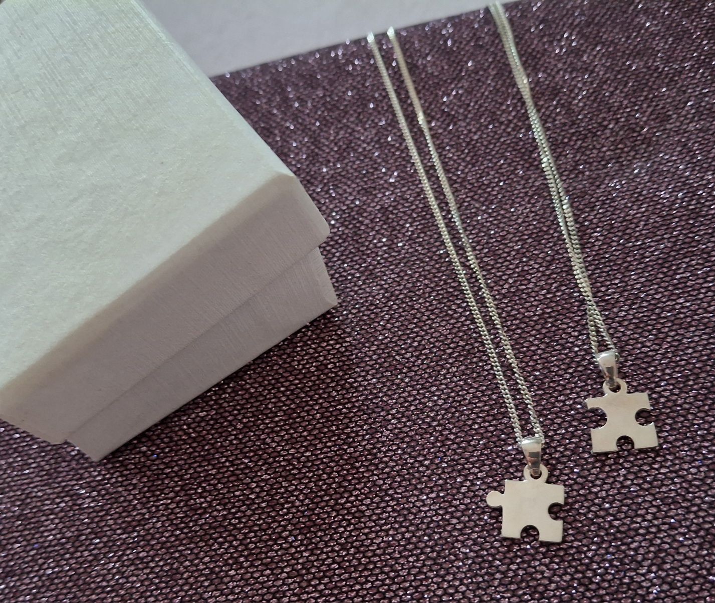 Łańcuszki puzzle srebrne wisiorki best friends dwie połówki jabłka
