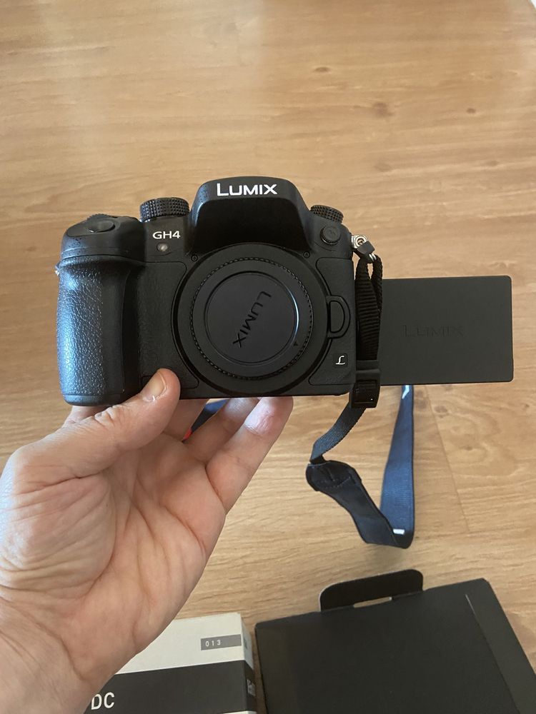 Panasonic Lumix DMC-GH4R