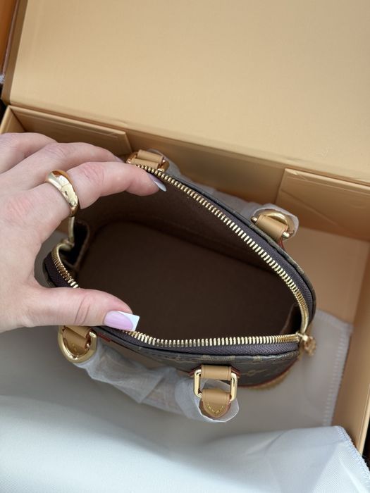 Сумка LV Louis Vuitton Nano Alma Bag