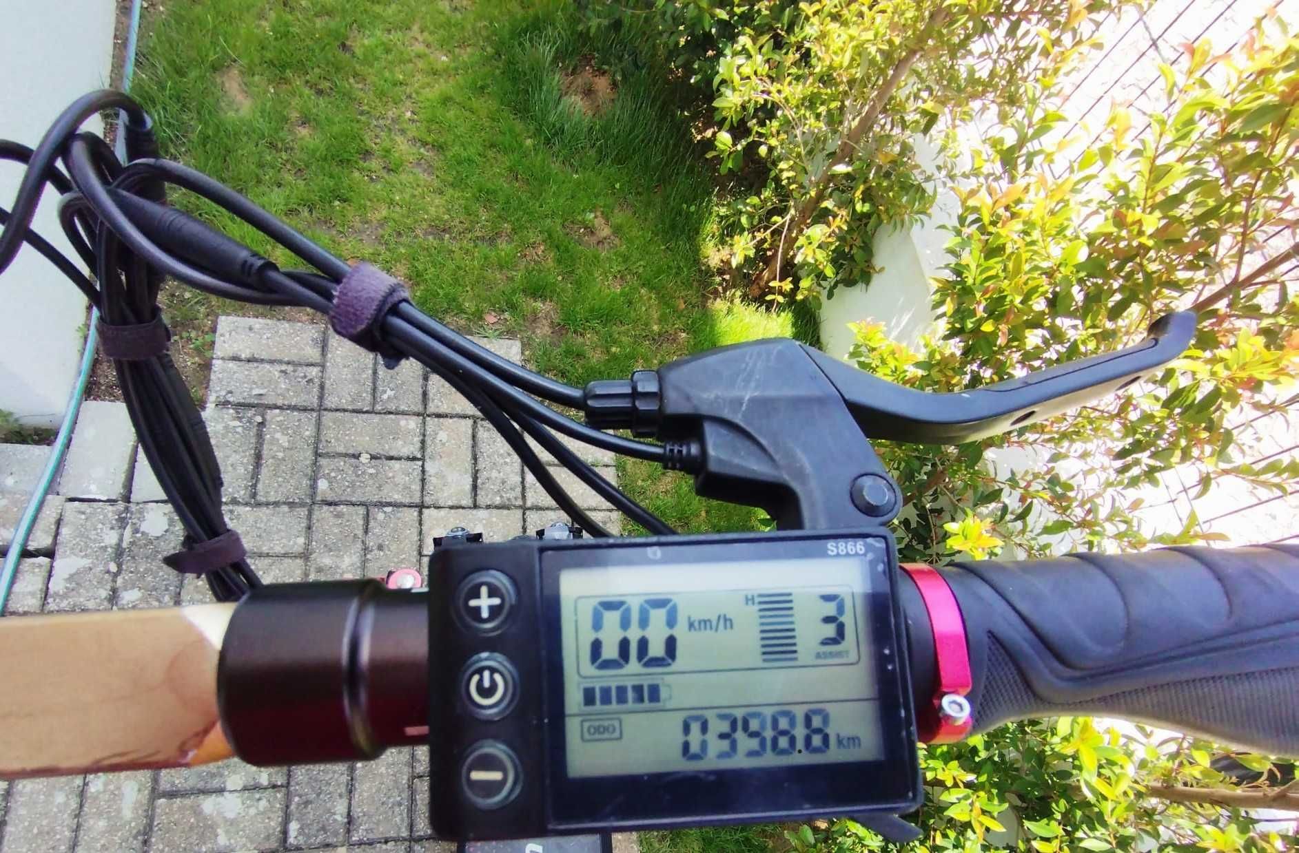Trotinete UrbanGlide E-Cross Pro