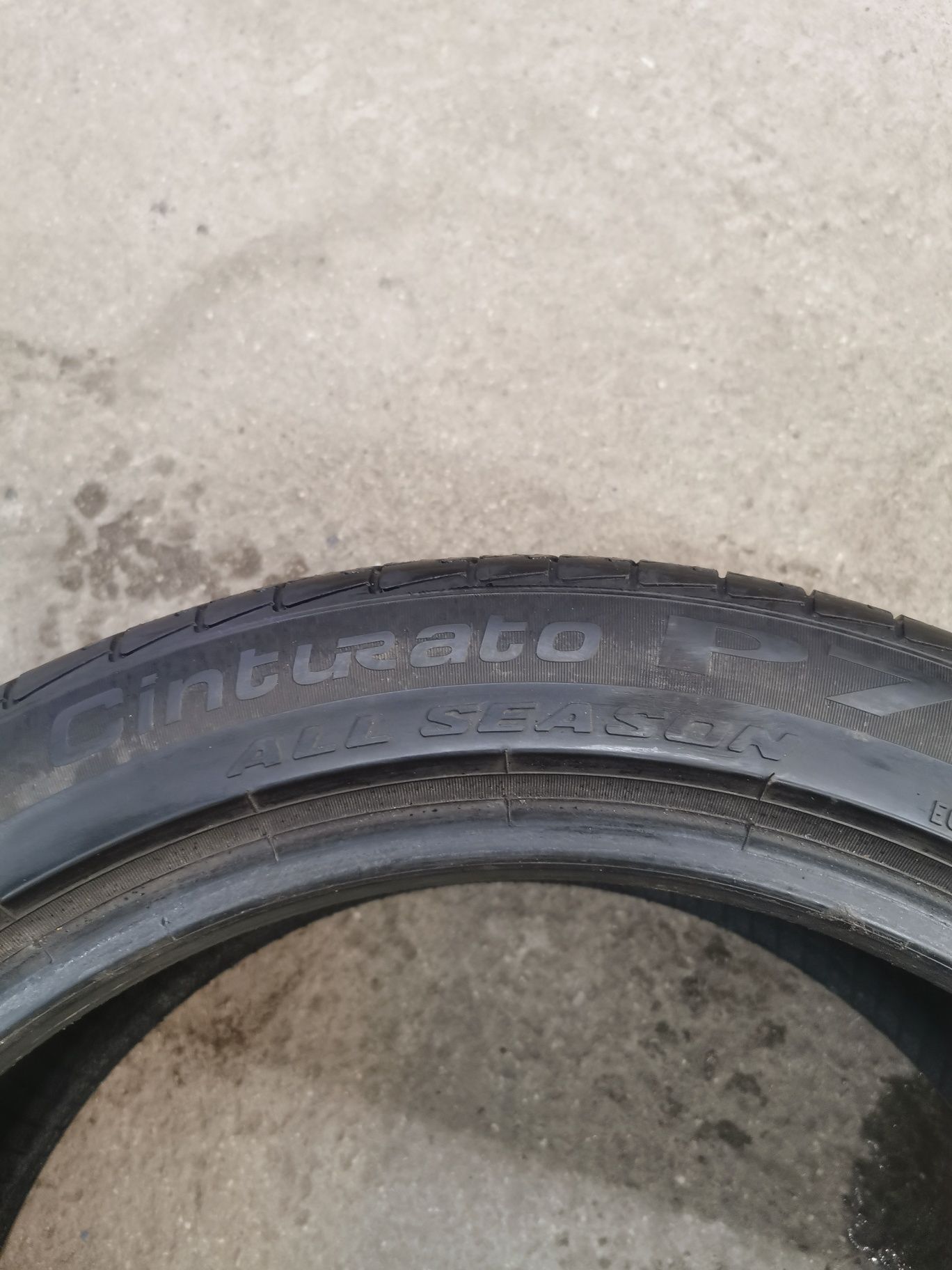 Komplet opon 245/45R19 Pirelli Cinturato P7  *RSC*