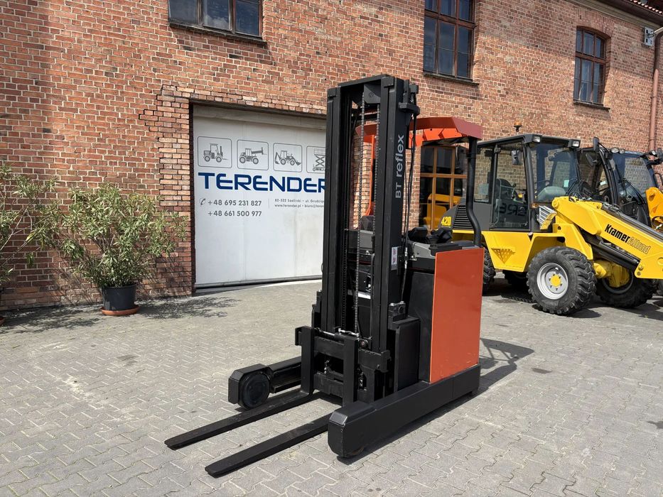 Toyota RRE140M  FV23% Import Elektryczny Boczny Reachtruck Bateria BDB Po Serwsie