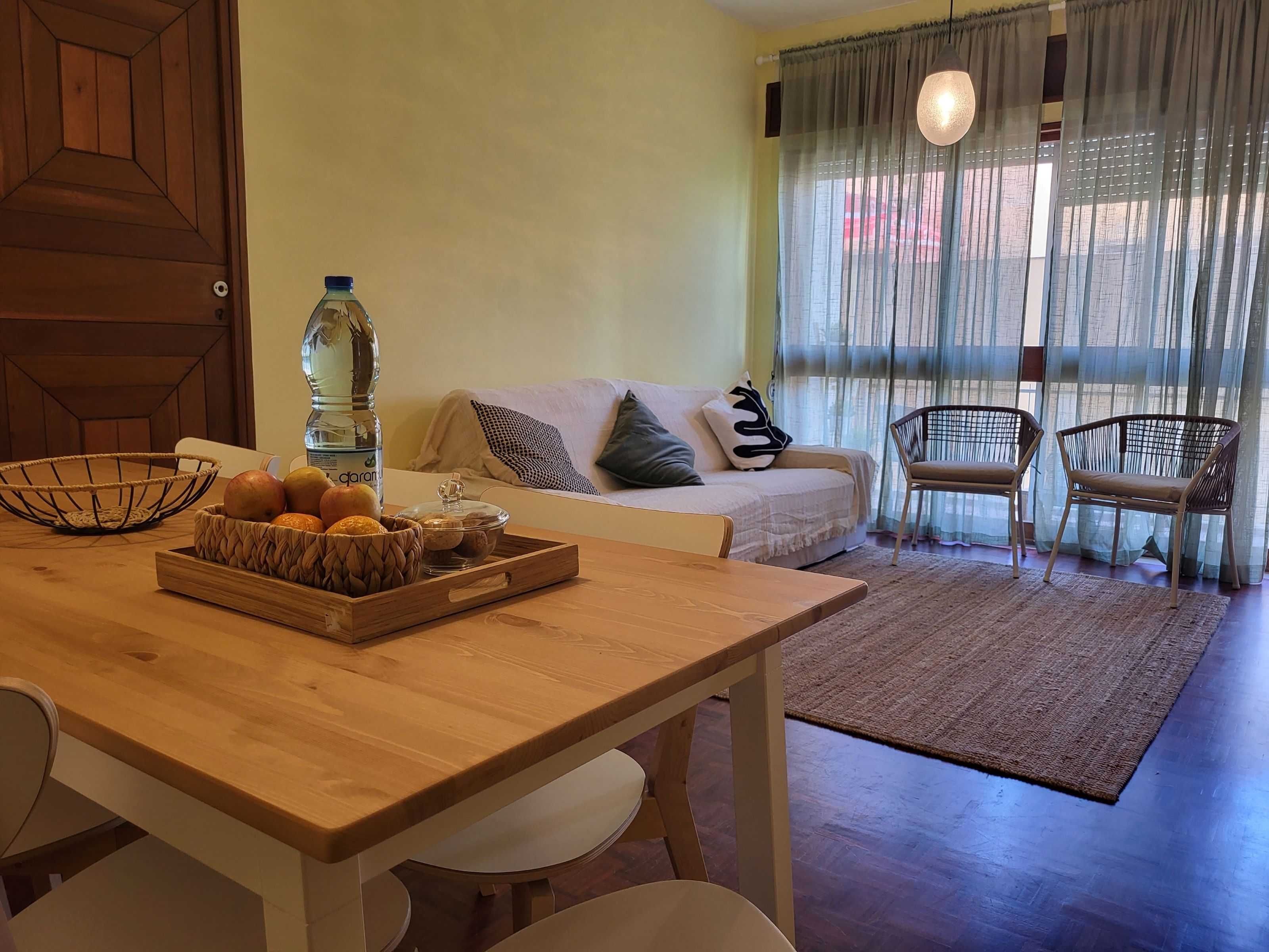 Apartamento para férias junto á praia, Quarteira - T4 (8 pax)
