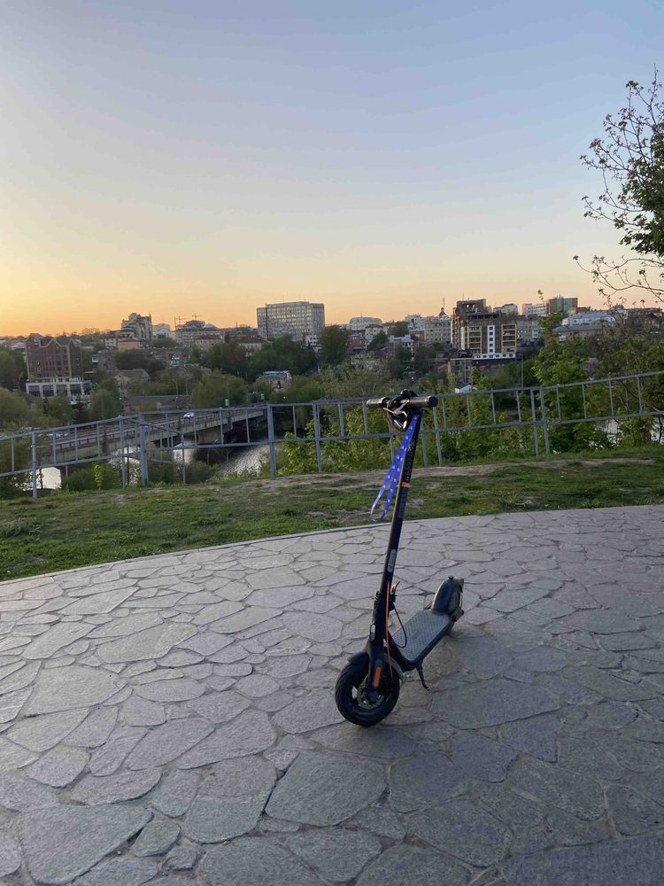 Електросамокат ninrbot f2 plus в гарному стані