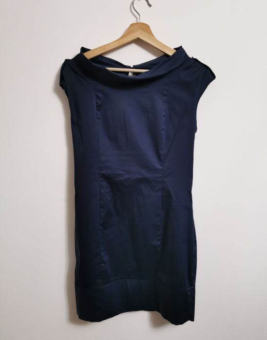 Vestido azul marinho Stradivarius