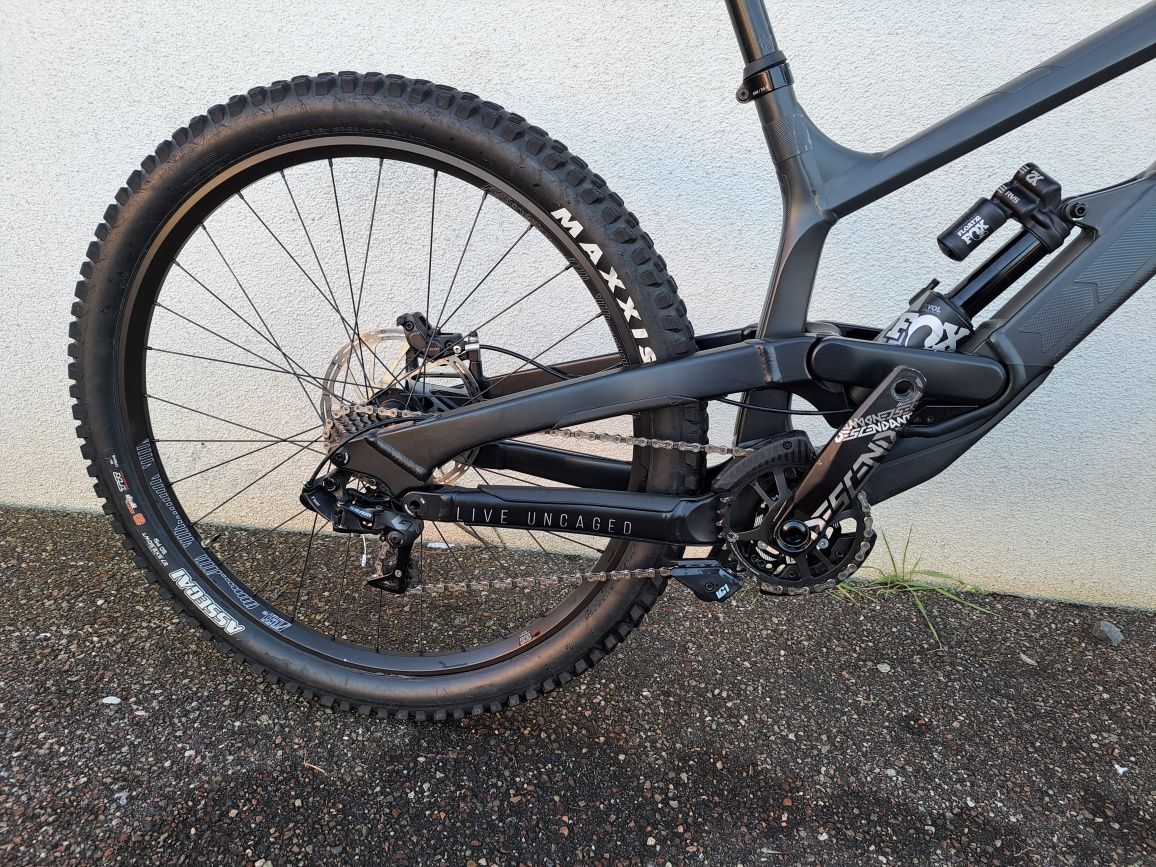 YT  TUES  2020  AL   27.5   L