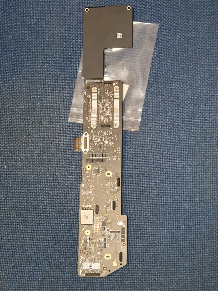 Материнська плата apple macbook air pro m1  a2337 a2338