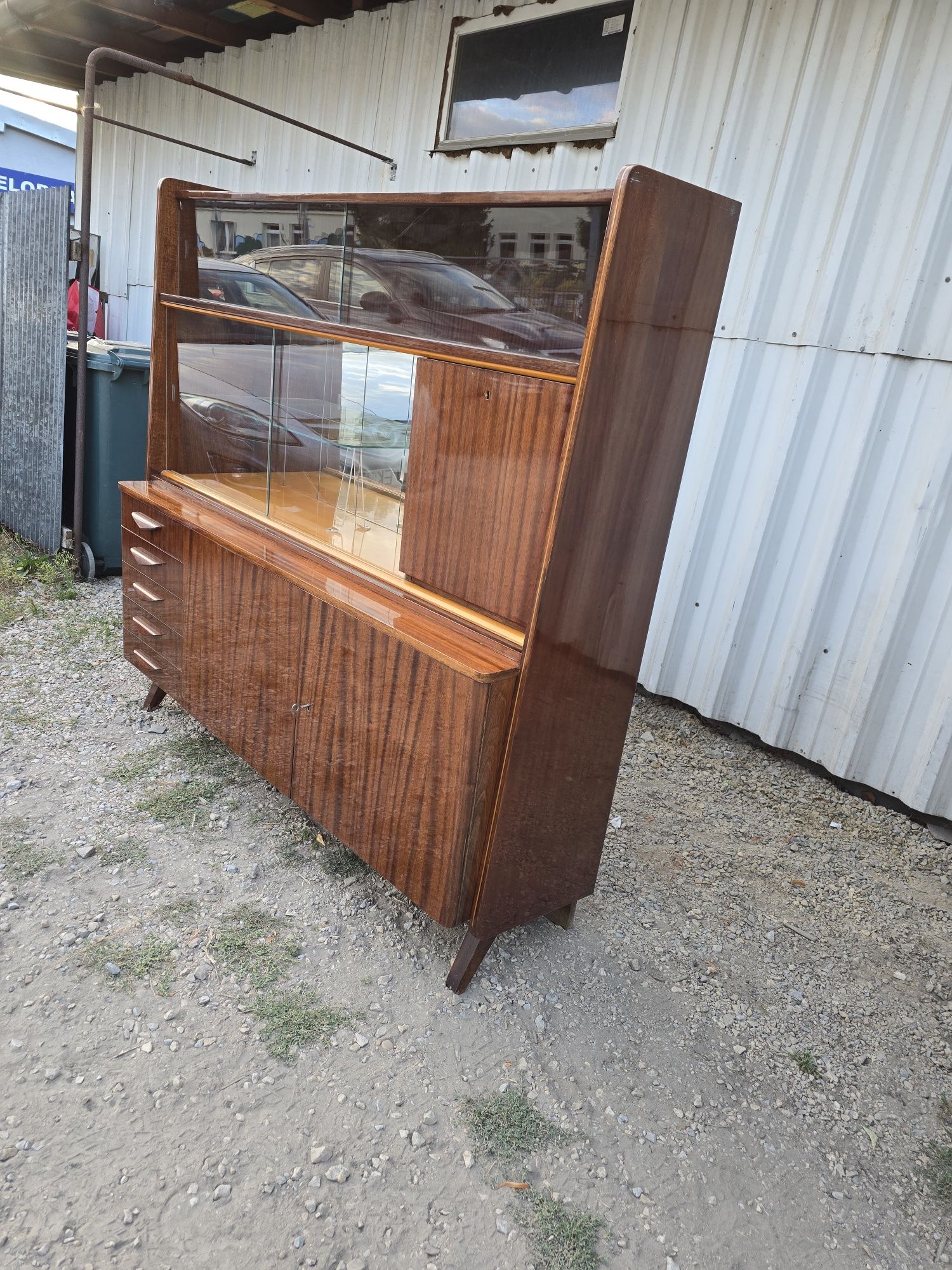 Kredens prl Tatra Nabytok
