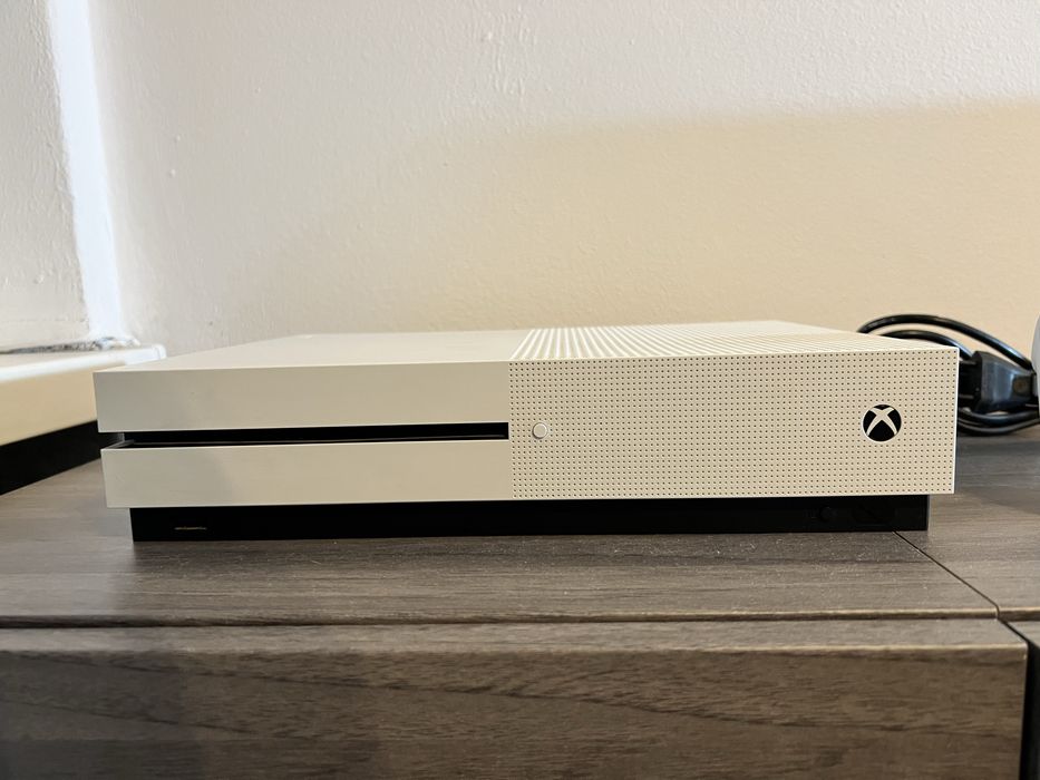 Xbox One S 1TB Pad series X