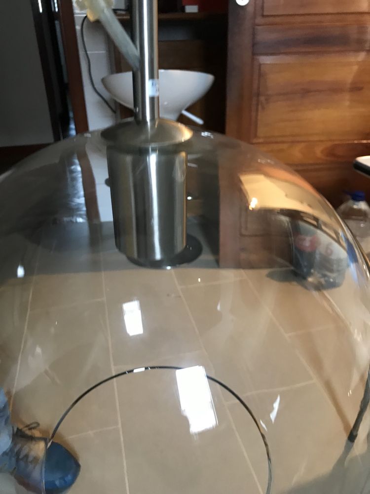 Candeeiro de tecto com globo em vidro