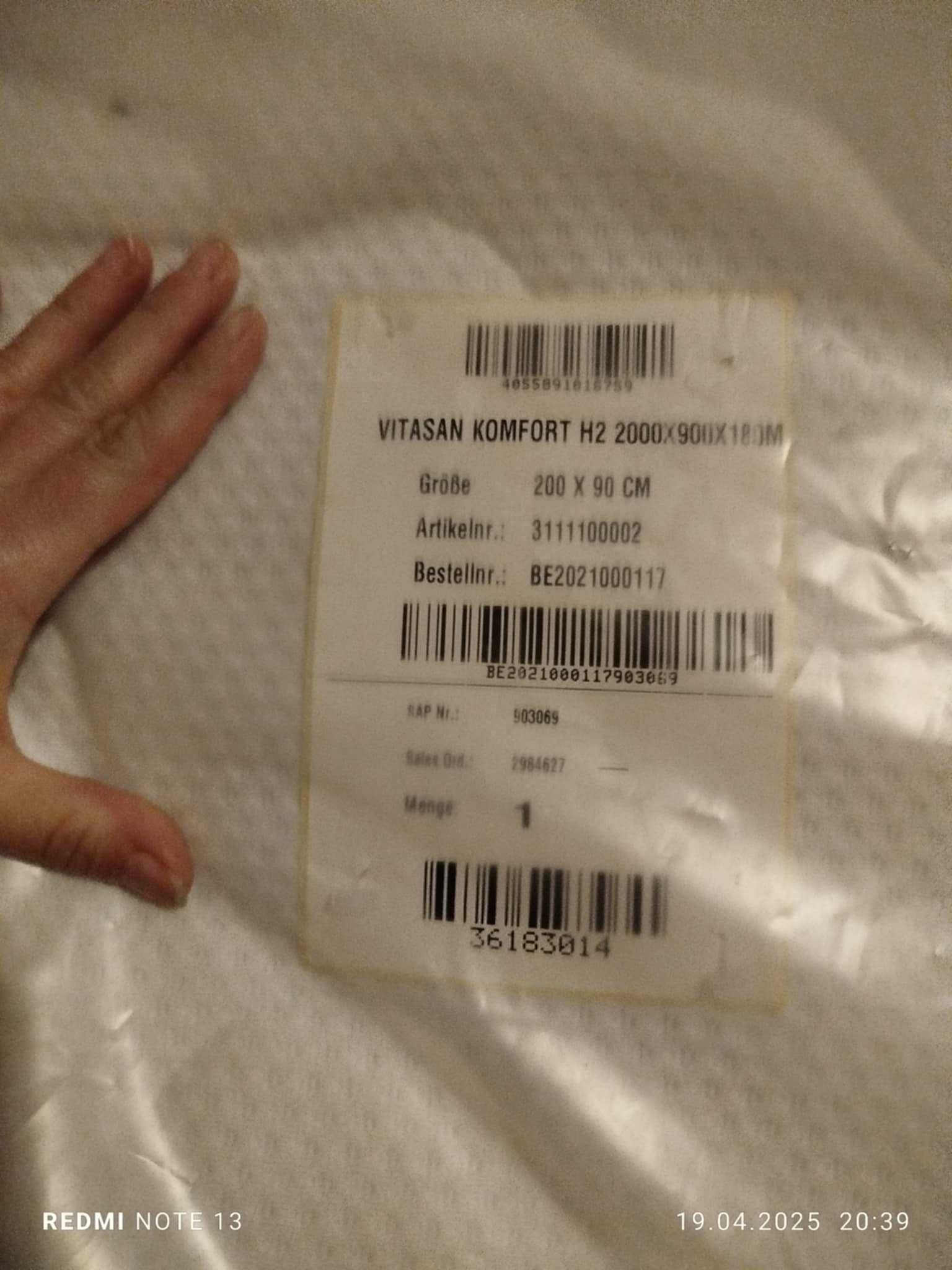 Sprzedam dwa materace vitasan komfort 200/90 razem bądź osobo .