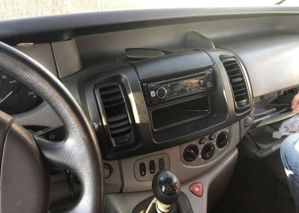 carrinha renault trafic 2.0 2009