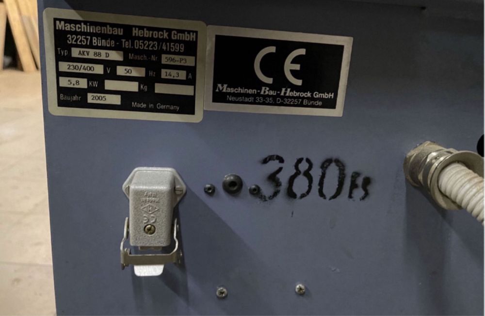 Кромкооблицовочный станок Hebrok AKV 88 D