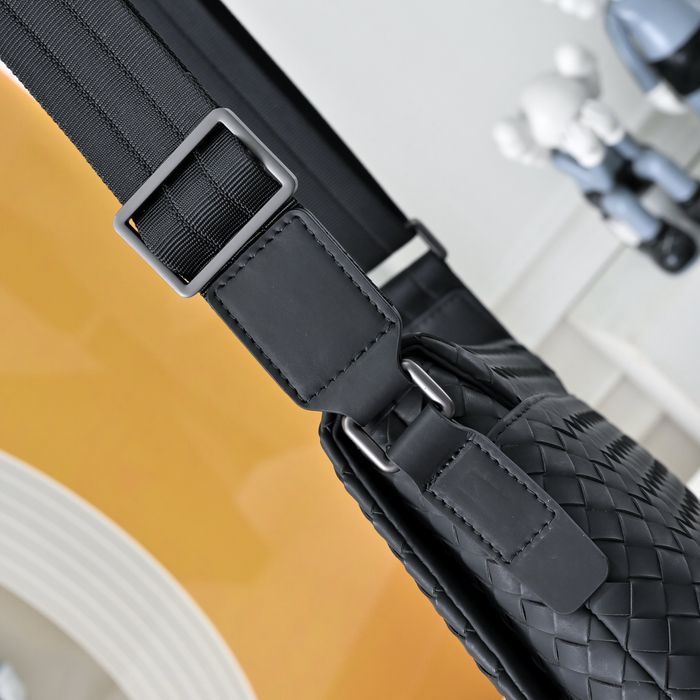 BOTTEGA VENETA сумка мужская кожаная оригинал черная стеганая