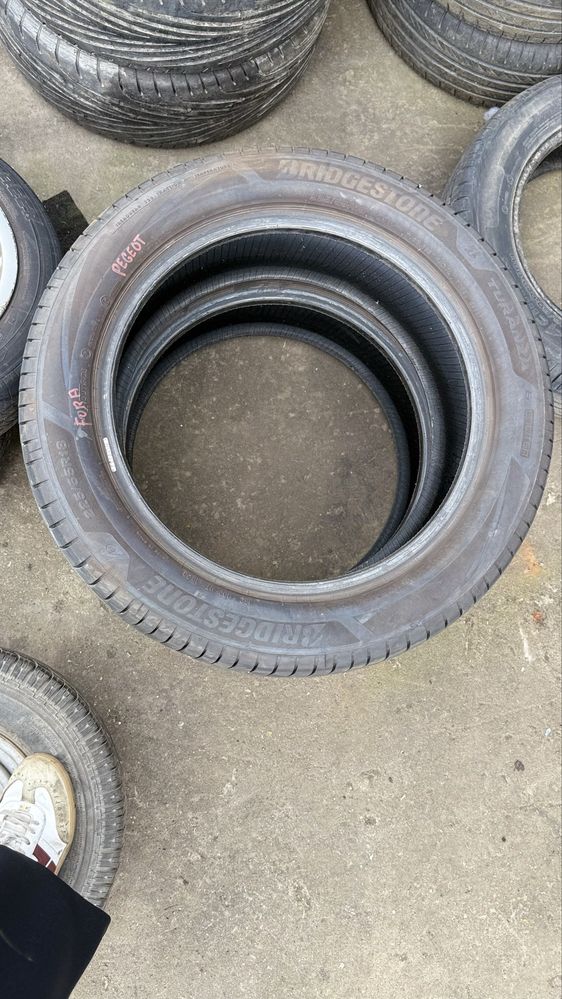 Conjunto de 2 pneus 225/55/R18  BRIDGESTONE