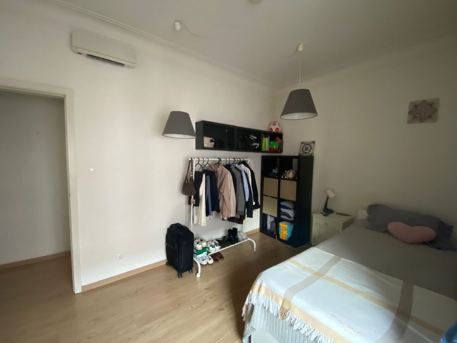 Quarto singular Moscavide