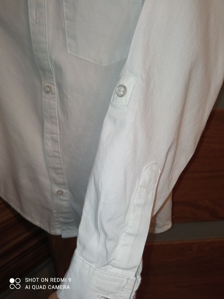 Biała koszula z długim rękawem 122