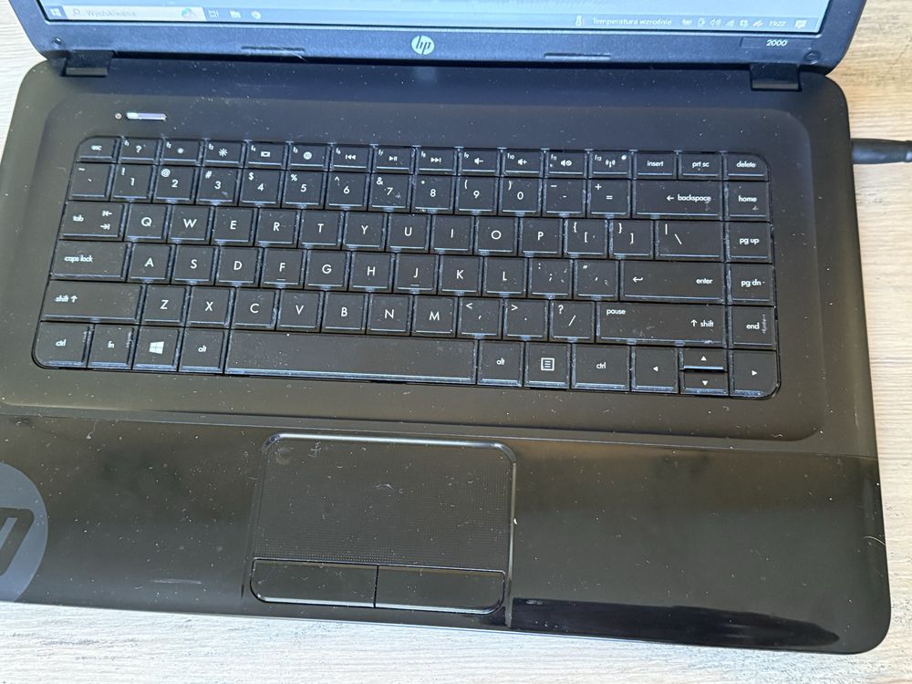 Laptop HP 2000 15,6' AMD 1,3GHz ram 6GB hdd 256GB