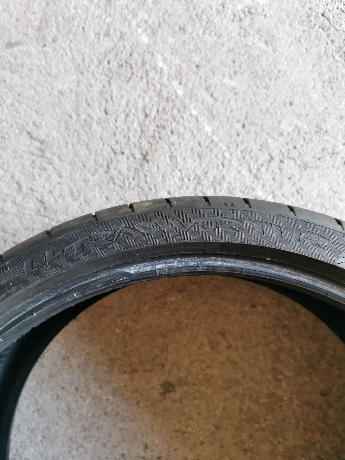 Para opon 255/30R20 VREDESTEIN Ultracvorti R z 2017r.