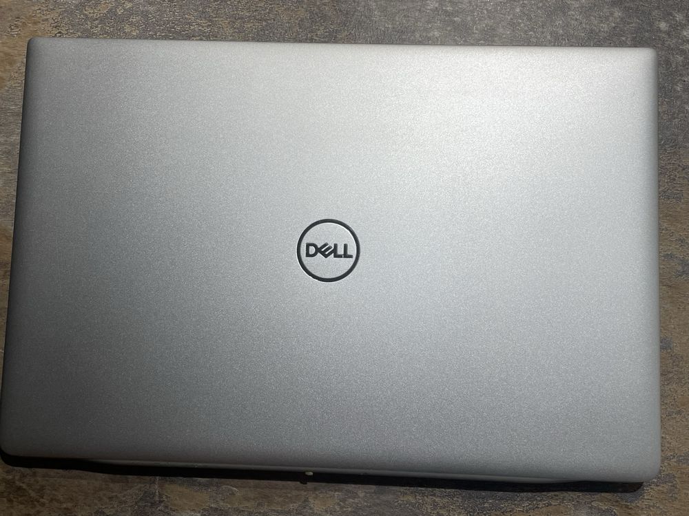 Dell Inspiron 5490