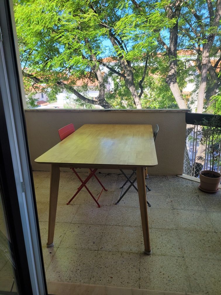 Mesa Jantar Kerhen da Sklum