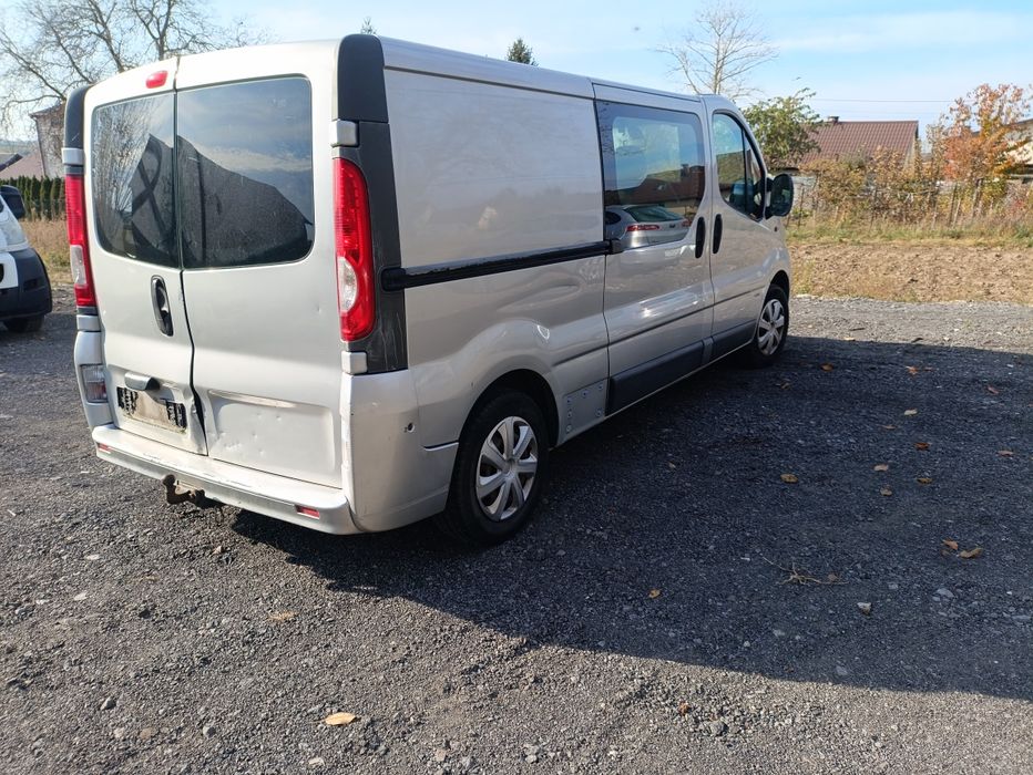 Opel Vivaro L2H1 brygadowka klimatyzacja nawigacja