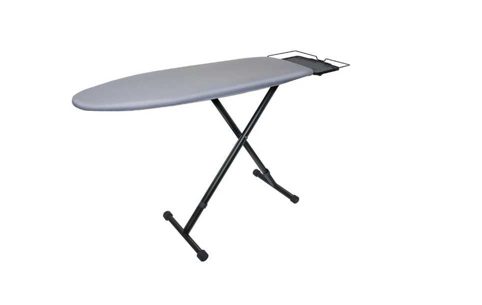 Ferro com Caldeira BRAUN CareStyle 7 + Mesa de Engomar da Marca Braun