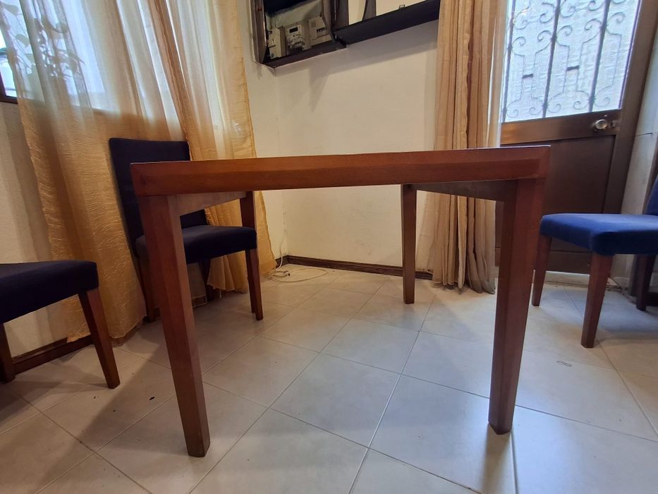 Mobilia de sala em pinho
