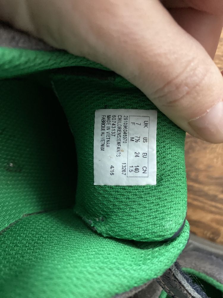 Мокасіни, кросівки, туфлі Clarks 24