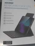 ESR Magnetyczne Etui Slim z klawiatura do iPad Pro 11, Air 5/4 czarny